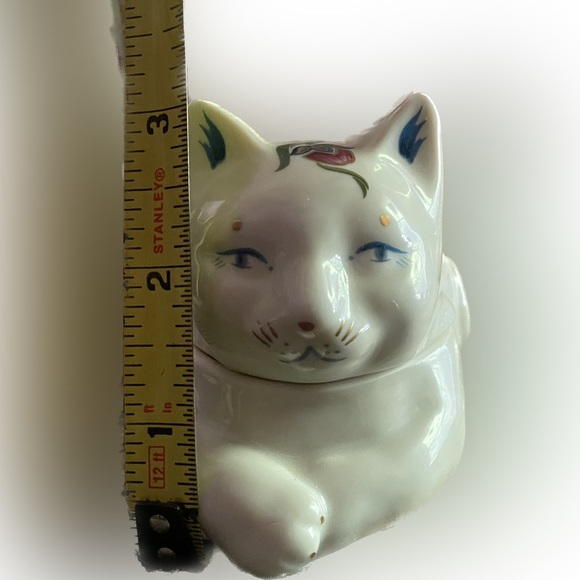 Elizabeth Arden Chinoiserie Watchful Cat Trinket Box Scented pink Candle - Picture 9 of 11